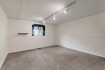 8329 S Escalante Dr, Sandy, UT 84093 - Photo 25