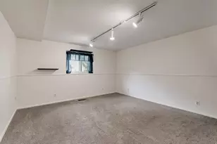 8329 S Escalante Dr, Sandy, UT 84093 - Photo 25