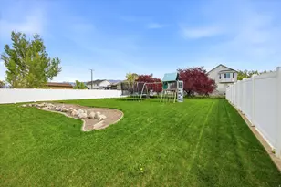 1621 S 1470 W, Woods Cross, UT 84087 - Photo 25