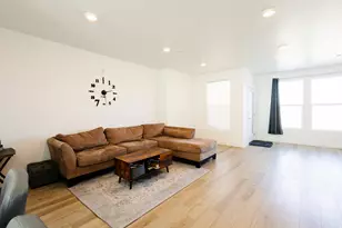 3892 W Pilton Ct S, Taylorsville, UT 84129 - Photo 31