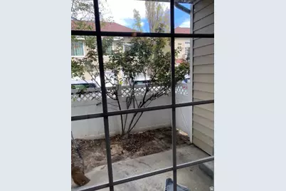 1457 W Coastal Ct S, Taylorsville, UT 84123 - Photo 13