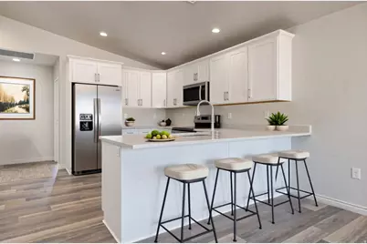 485 W Vance Dr, Kanab, UT 84741 - Photo 1