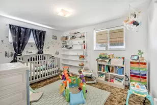 5841 S 2050 W, Roy, UT 84067 - Photo 11