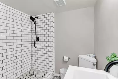 1176 E Starpine Dr, Sandy, UT 84094 - Photo 31