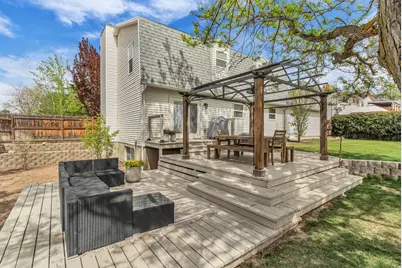 1176 E Starpine Dr, Sandy, UT 84094 - Photo 39