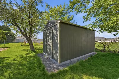 3080 W 4600 S, Roy, UT 84067 - Photo 17