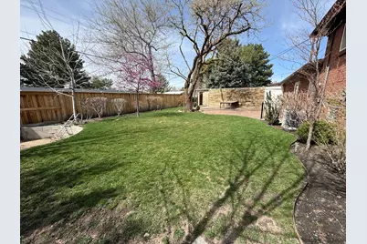 6784 S 1530 E, Cottonwood Heights, UT 84121 - Photo 37