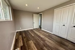 6784 S 1530 E, Cottonwood Heights, UT 84121 - Photo 29