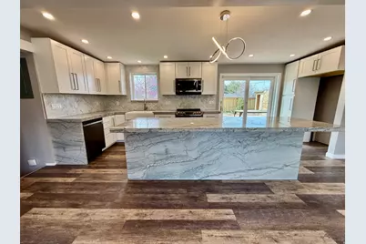 6784 S 1530 E, Cottonwood Heights, UT 84121 - Photo 7