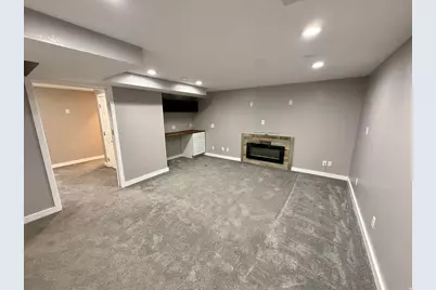 6784 S 1530 E, Cottonwood Heights, UT 84121 - Photo 11