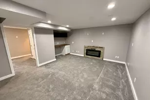 6784 S 1530 E, Cottonwood Heights, UT 84121 - Photo 11