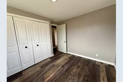 6784 S 1530 E, Cottonwood Heights, UT 84121 - Photo 27