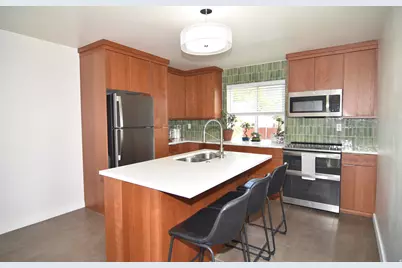 956 N Victoria Way, Salt Lake City, UT 84116 - Photo 7