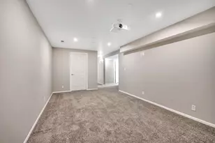 2813 W Sweet Basil North St S, Taylorsville, UT 84129 - Photo 19