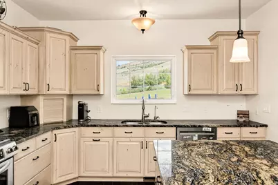 2307 Maple Leaf Dr, Cove, UT 84320 - Photo 11