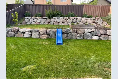 2001 E Fielding Ln, Draper, UT 84020 - Photo 3