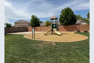 3883 S Platinum Dr, Saint George, UT 84790 - Photo 31
