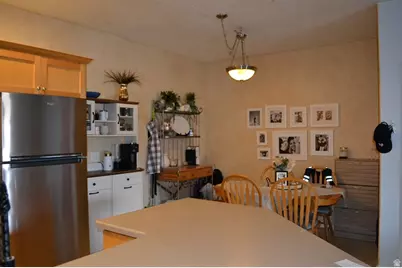 5012 S Timber Way Way E #310, Holladay, UT 84117 - Photo 3
