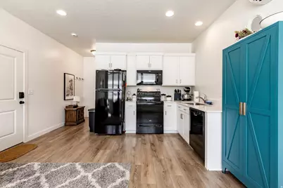 712 W Blue Mountain Dr, Saratoga Springs, UT 84045 - Photo 23