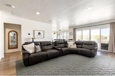 712 W Blue Mountain Dr, Saratoga Springs, UT 84045 - Photo 9