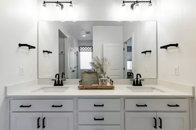 712 W Blue Mountain Dr, Saratoga Springs, UT 84045 - Photo 5