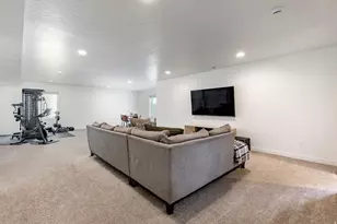 712 W Blue Mountain Dr, Saratoga Springs, UT 84045 - Photo 23