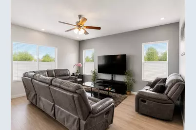 7809 N Ranger Dr, Eagle Mountain, UT 84005 - Photo 3