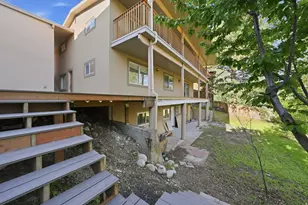 1775 E Rosecrest Dr, Salt Lake City, UT 84108 - Photo 29
