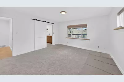 1775 E Rosecrest Dr, Salt Lake City, UT 84108 - Photo 13
