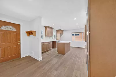 1775 E Rosecrest Dr, Salt Lake City, UT 84108 - Photo 3