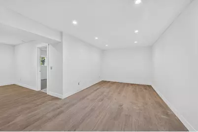 1775 E Rosecrest Dr, Salt Lake City, UT 84108 - Photo 25