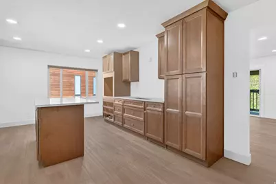1775 E Rosecrest Dr, Salt Lake City, UT 84108 - Photo 5