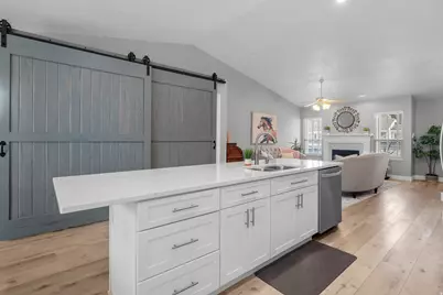 984 N 400 W #B, American Fork, UT 84003 - Photo 9