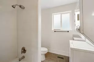 225 W 1030 N, Orem, UT 84057 - Photo 23