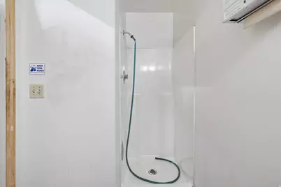 215 S Hammer Rd, Hyrum, UT 84319 - Photo 17