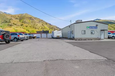 215 S Hammer Rd, Hyrum, UT 84319 - Photo 29