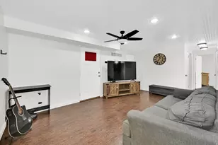 455 E 5600 S, Murray, UT 84107 - Photo 7