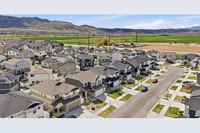 87 E Meandering Way, Saratoga Springs, UT 84045 - Photo 49