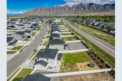 443 W Box Dr, Stansbury Park, UT 84074 - Photo 25