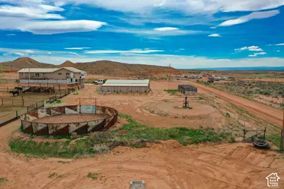 8457 E 6000 N, Lapoint, UT 84039 - Photo 5