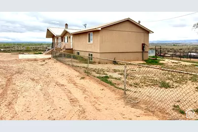 8457 E 6000 N, Lapoint, UT 84039 - Photo 7