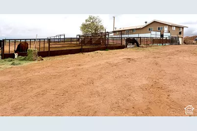 8457 E 6000 N, Lapoint, UT 84039 - Photo 31
