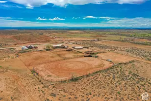 8457 E 6000 N, Lapoint, UT 84039 - Photo 43