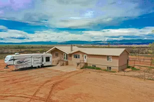 8457 E 6000 N, Lapoint, UT 84039 - Photo 3