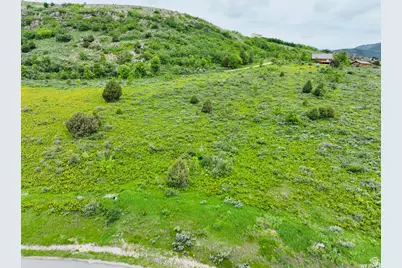 839 S Boosway Cir #61, Garden City, UT 84028 - Photo 3