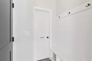 558 E Rockwell Vis, Draper, UT 84020 - Photo 21