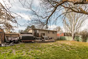 1553 E 6670 S, Cottonwood Heights, UT 84121 - Photo 21