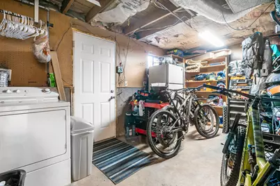 1553 E 6670 S, Cottonwood Heights, UT 84121 - Photo 17