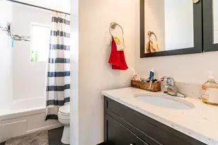 1553 E 6670 S, Cottonwood Heights, UT 84121 - Photo 15