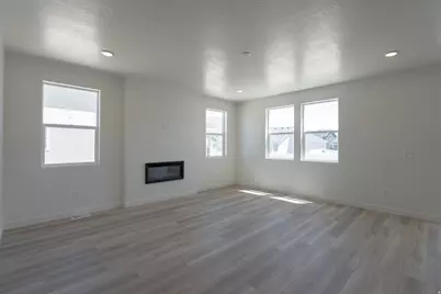 2158 E Granite Ln, Eagle Mountain, UT 84005 - Photo 9